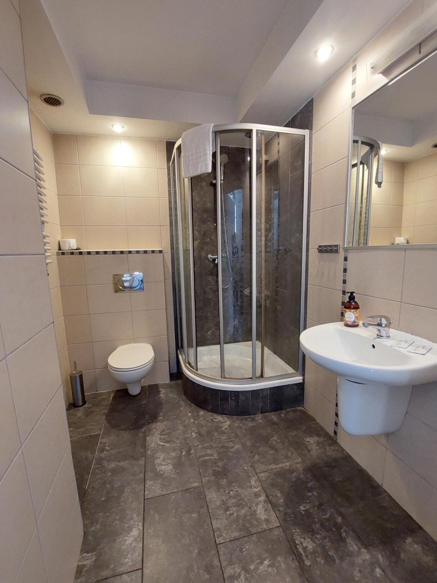 - Opal Hostel Bytom